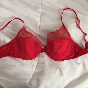 Beautiful satin and lace GAP body bra