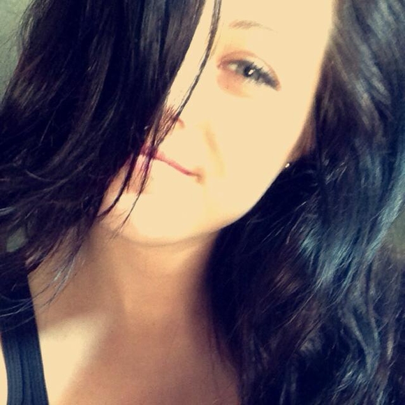 Meet your Posher, Katelyn - Picture 1 of 1