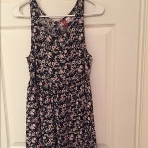 Floral sleeveless dress