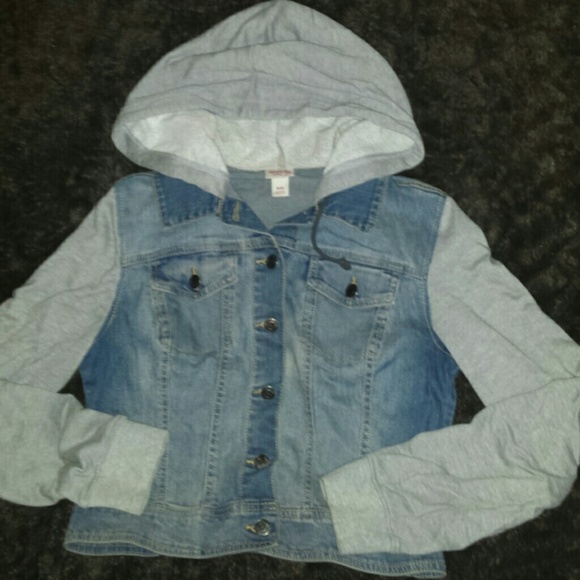 Mossimo Jean jacket with cotton sleeves and hood