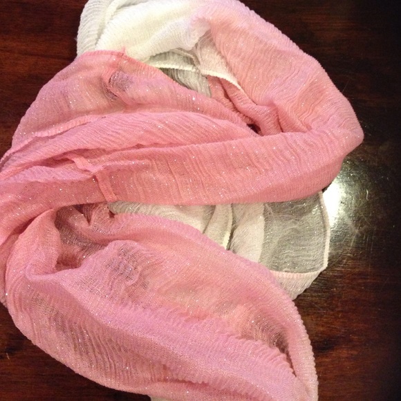 Scarf - Picture 4 of 4