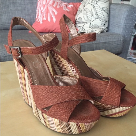 LAST CHANCE SALE ❗️❗️BCBG Sandals
