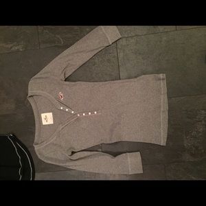 Hollister button tee