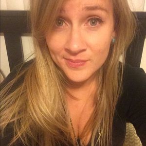 Meet your Posher, Kim