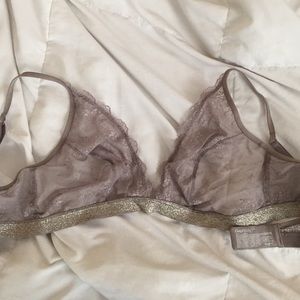 Never worn gap bralette with glitter band