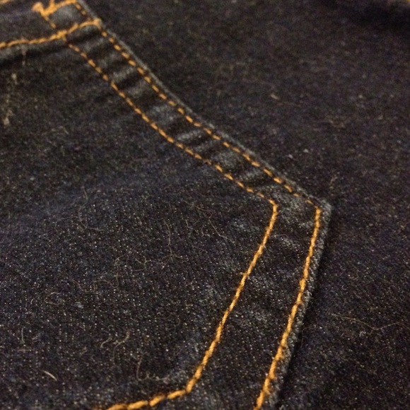 Shorts - Picture 3 of 4