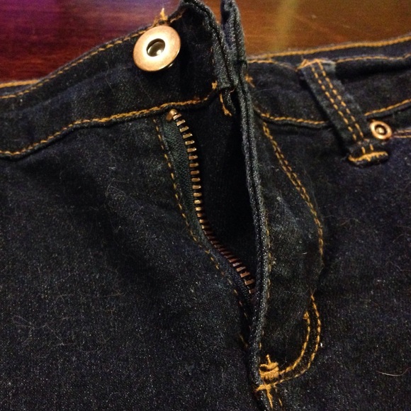 Shorts - Picture 4 of 4