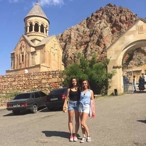 Meet your Posher, Lucy