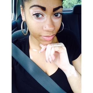 Meet your Posher, Andeara