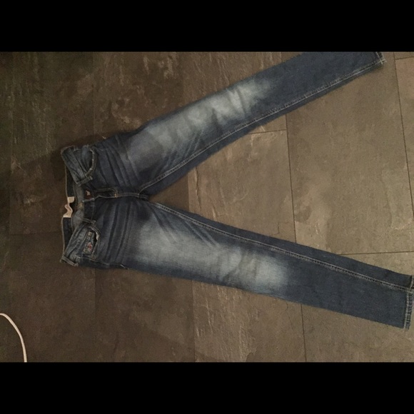 Hollister jeans