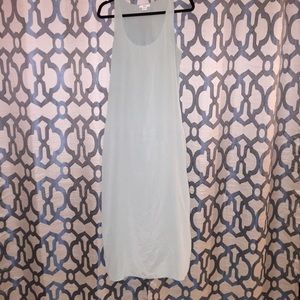 Price Drop💕🌟Seafoam green silk maxi with pockets