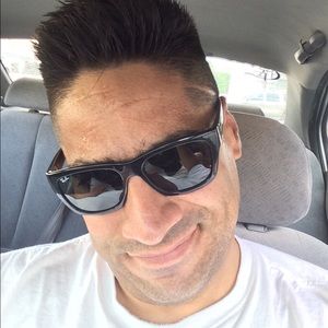 Meet your Posher, Anibal