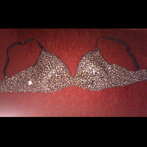 Reversible Leapord print and Black bra