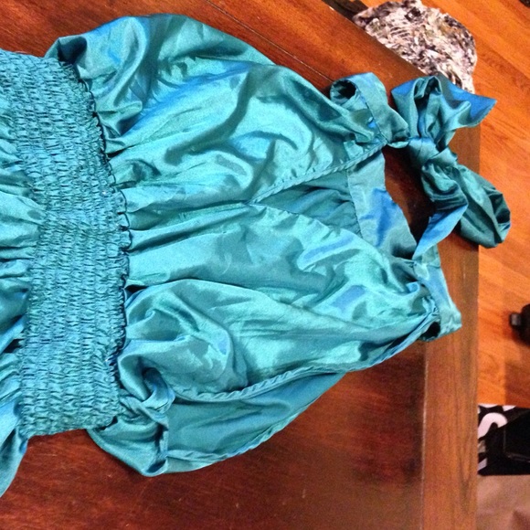 Top - Picture 3 of 4