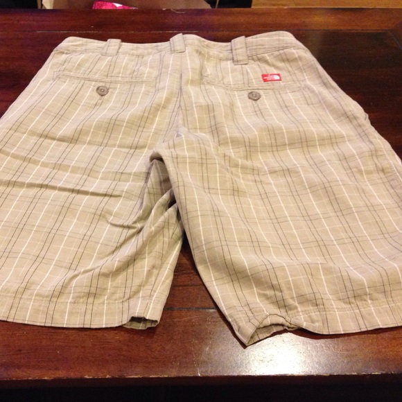 Shorts - Picture 3 of 4