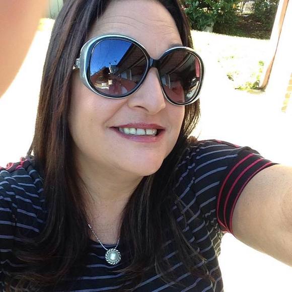 Meet your Posher, Myrna