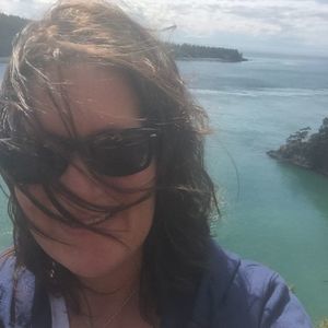 Meet your Posher, Kelli