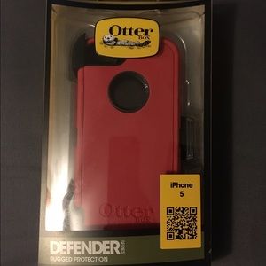 iPhone 5 Otter Box case & clip