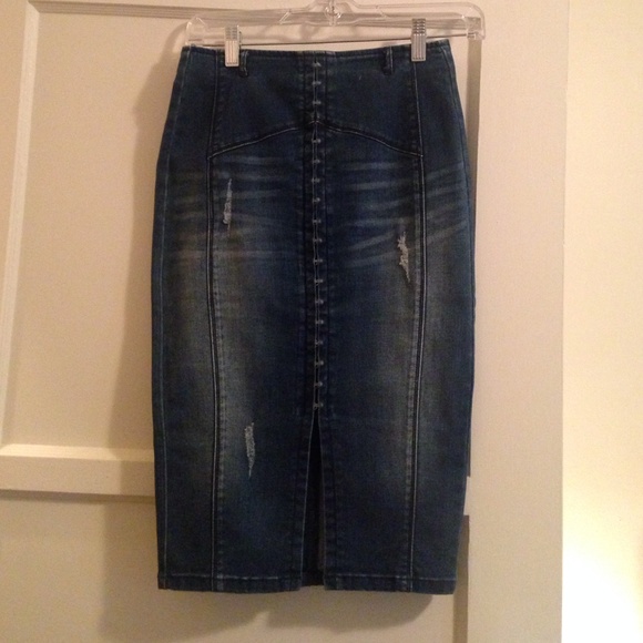 Bebe tight really cute skirt