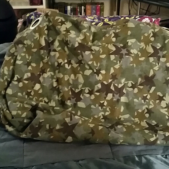 Multi Army Colored Star Tote w/Interior Pockets