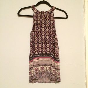Lucy & Laurel Patterned Tank Size XS