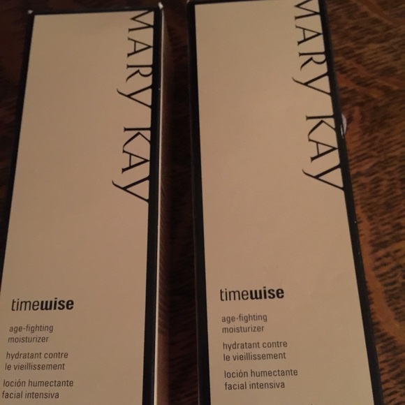 Mary Kay - Time Wise age fighting moisture