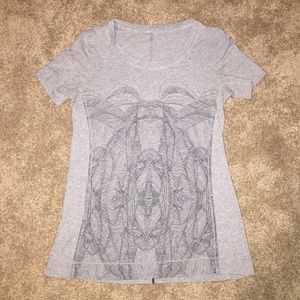 Lululemon Printed Tee Size 6