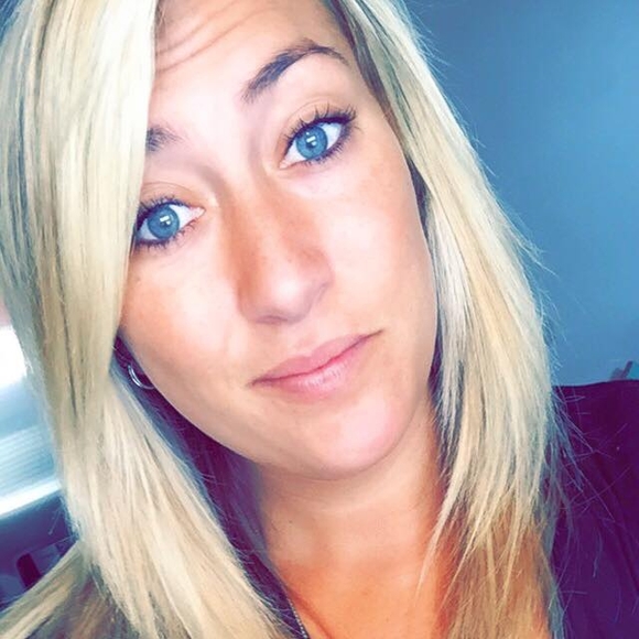 Meet your Posher, Kalie