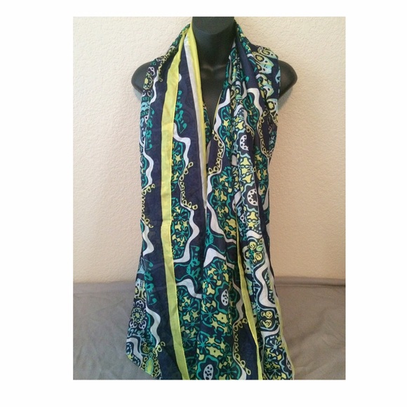Gorgeous silk scarf!!
