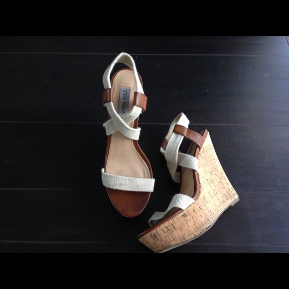 Beige, STEVE MADDEN, wedge heels - Picture 2 of 2