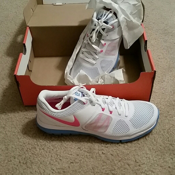 Nike flex running shoes