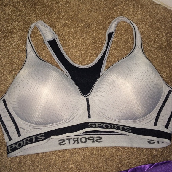 Sports bra
