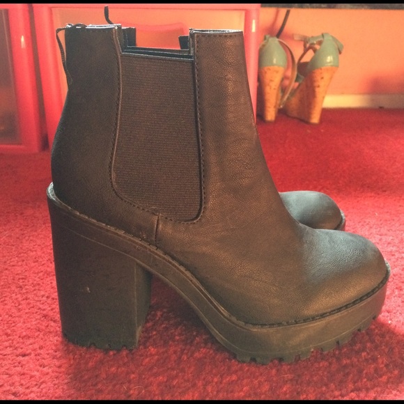 Black Chunky Heel H & M Boots