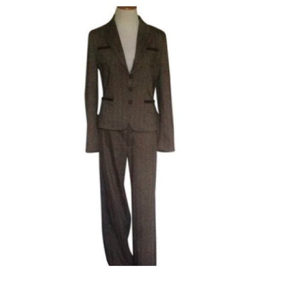 Banana republic suit