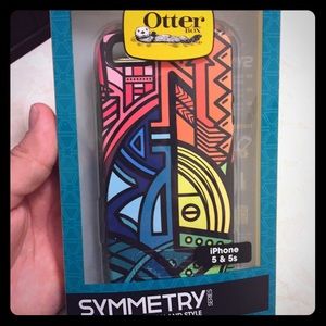 iPhone 5/5s Otterbox Symmetry Case