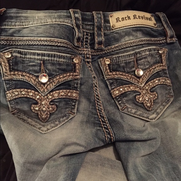 🌸ON HOLD🌸Size= 25.         Seam= 31.    Bootcut.