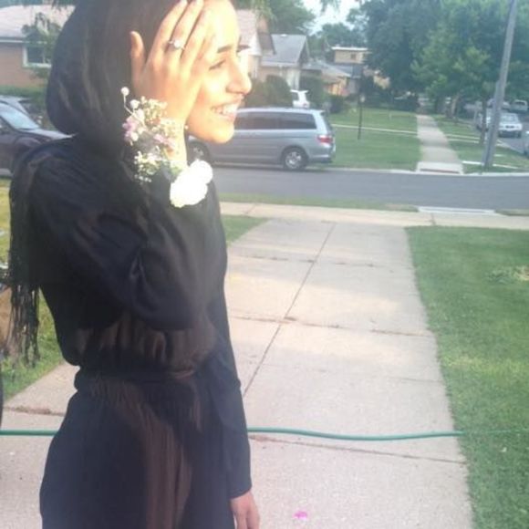 Meet your Posher, Hana - Picture 1 of 1