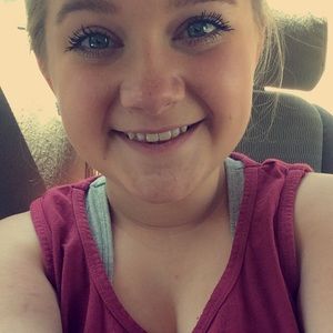 Meet your Posher, Abby