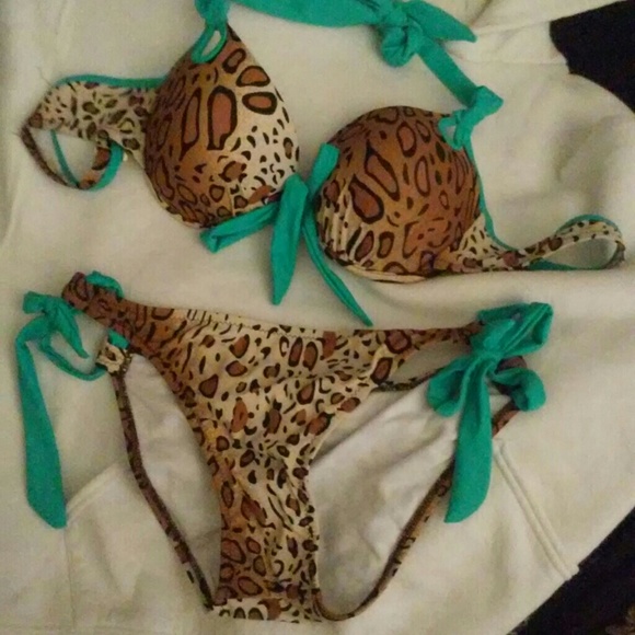 Cheetah bikini
