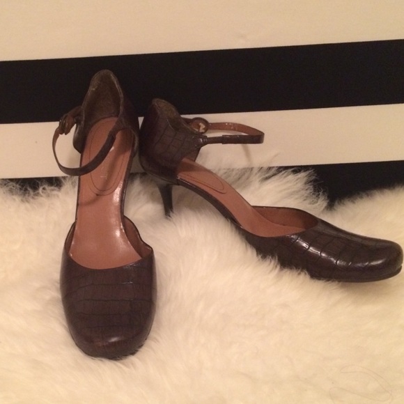 Nine West alligator Mary-Janes