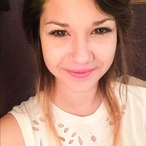 Meet your Posher, Brittney