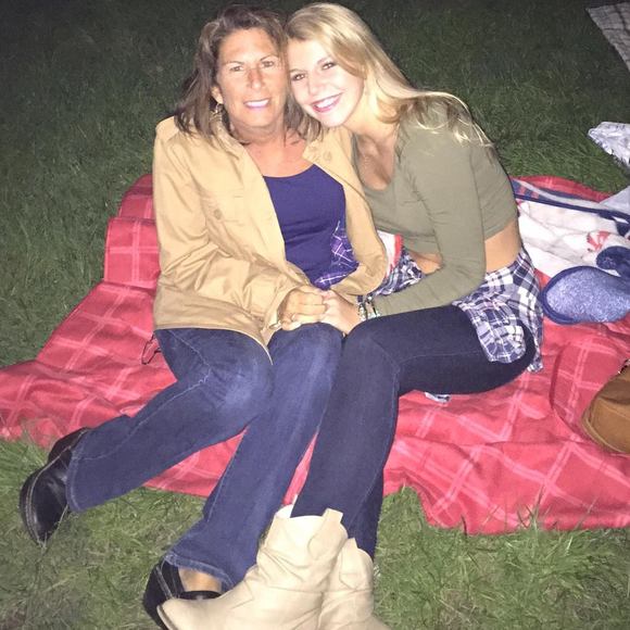 Meet your Posher, Mackenzie