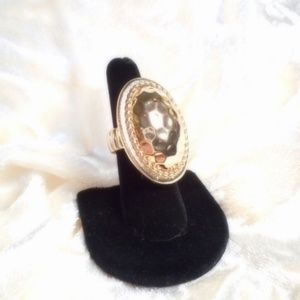 **ON SALE** CHICO'S Stretch Ring Hammered Gold