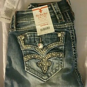 BRAND NEW!! ROCK REVIVAL JEANS