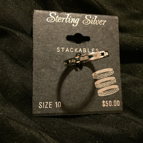 ⚡️SALE⚡️Today only! Beautiful Ring ❤️ - Picture 1 of 2
