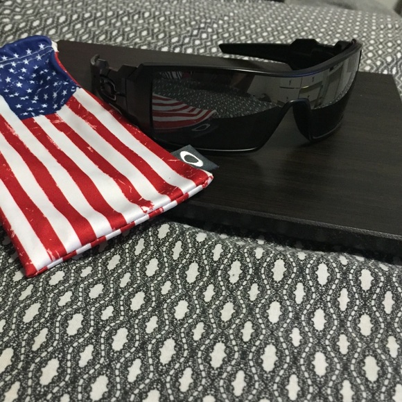 Oakley Oil Rig ALL BLACK glasses