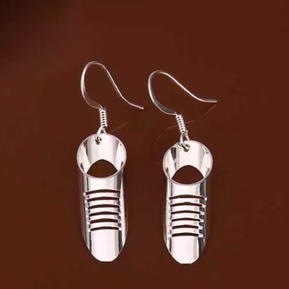 New 925 Sterling Silver Earrings
