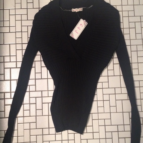 Black sweater size small