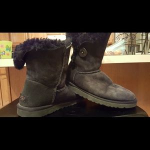 Bailey Button Uggs