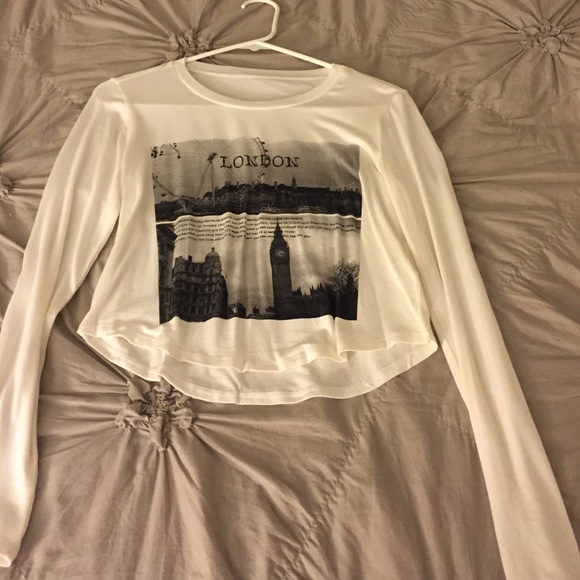 London scene white crop top